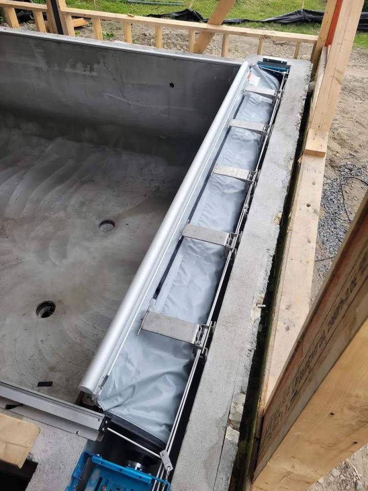 Retractable cover sales Montreal