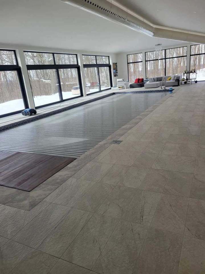 Pool cover supplier Montreal