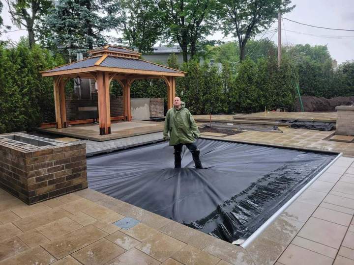 Pool tarpaulin installation Montreal